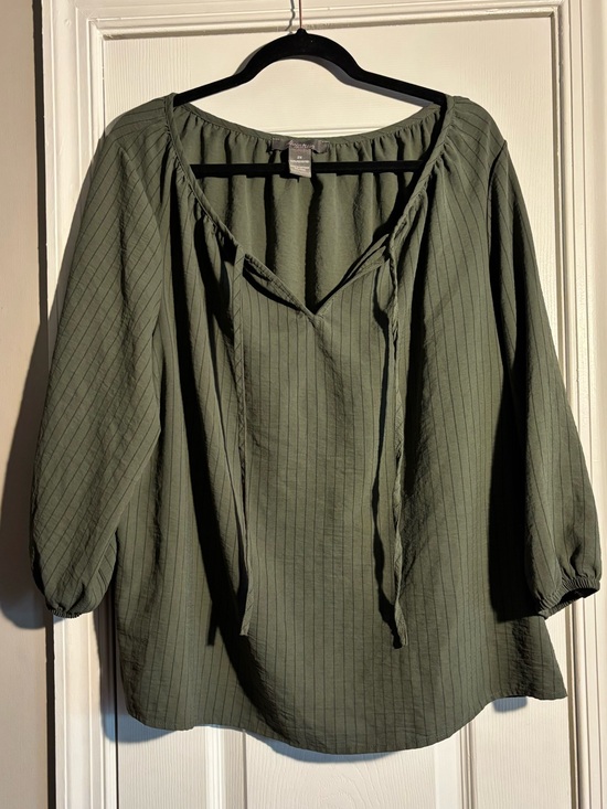 Olivia & Martin Tops - Olivia and Martin Peasant Blouse with Tie Neck size 2X